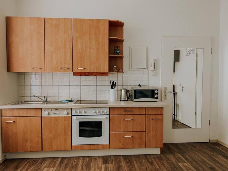 Unser Sonniges Apartment Mit Wlan, Netflix, Xbox 마그데부르크 외부 사진