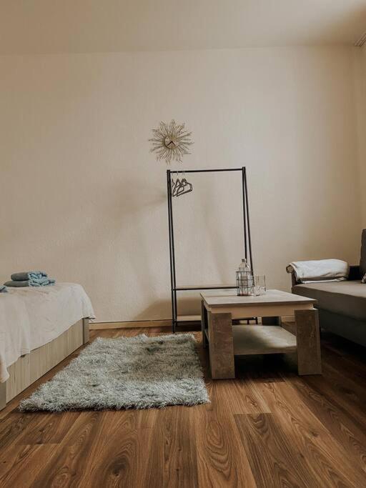 Unser Sonniges Apartment Mit Wlan, Netflix, Xbox 마그데부르크 외부 사진